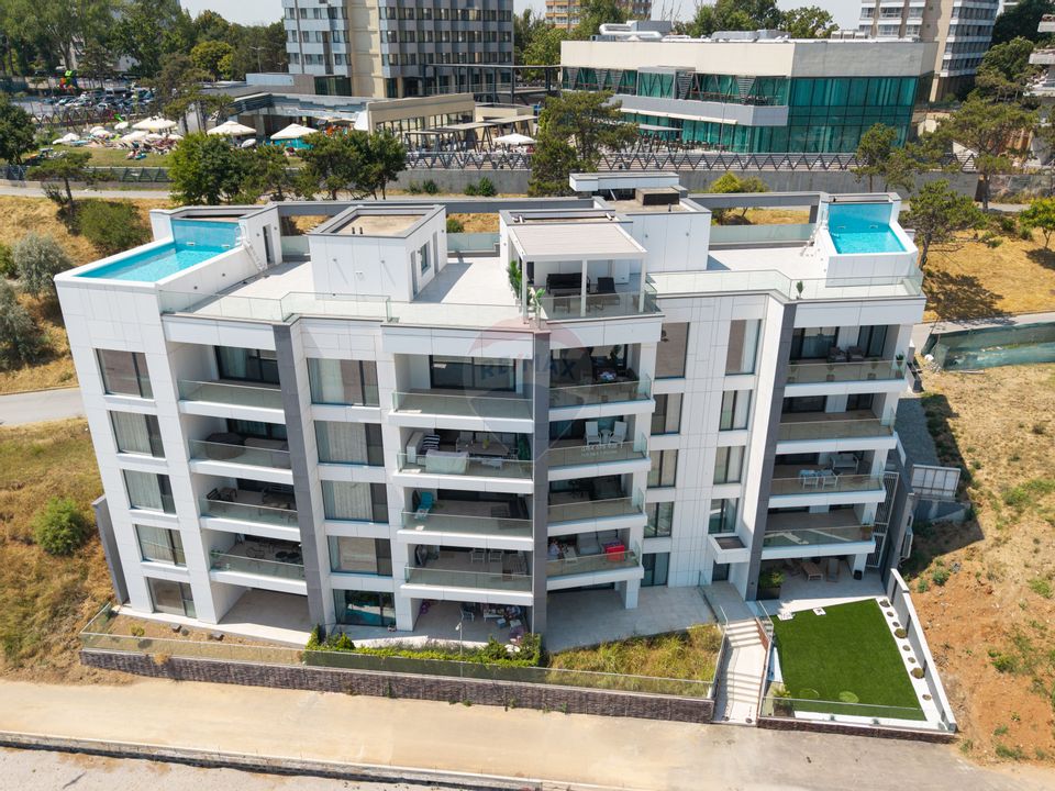 PENTHOUSE CU PISCINA, *VEDERE PANORAMICA LA MARE *FALEZA OLIMP