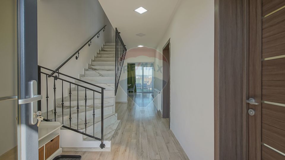 4 room House / Villa for sale