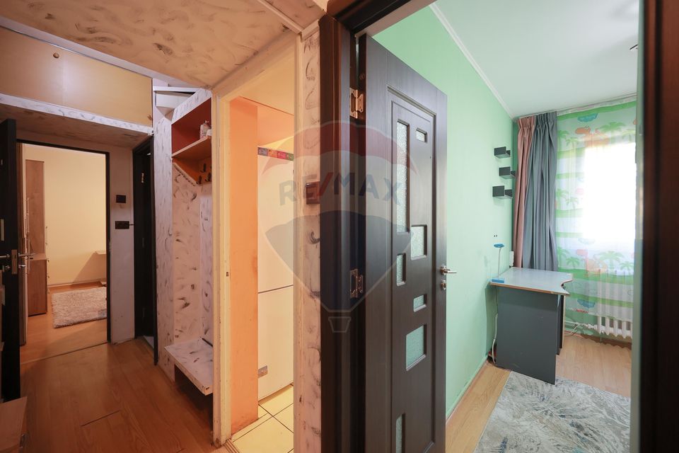 3 room Apartment for sale, Valenta area