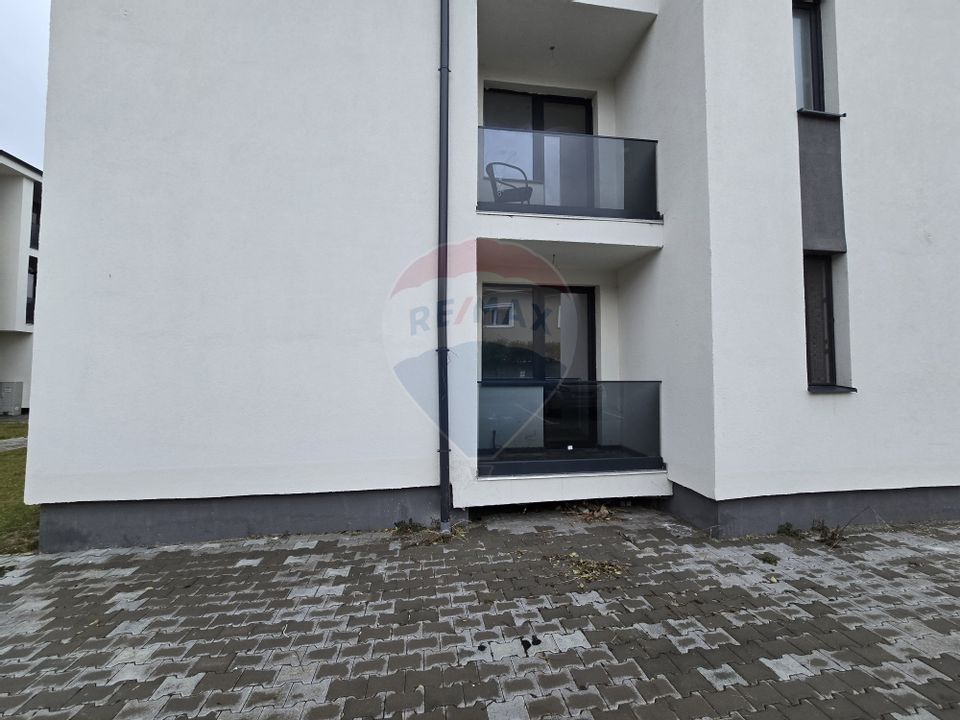 Apartament cu 3 camere de vânzare