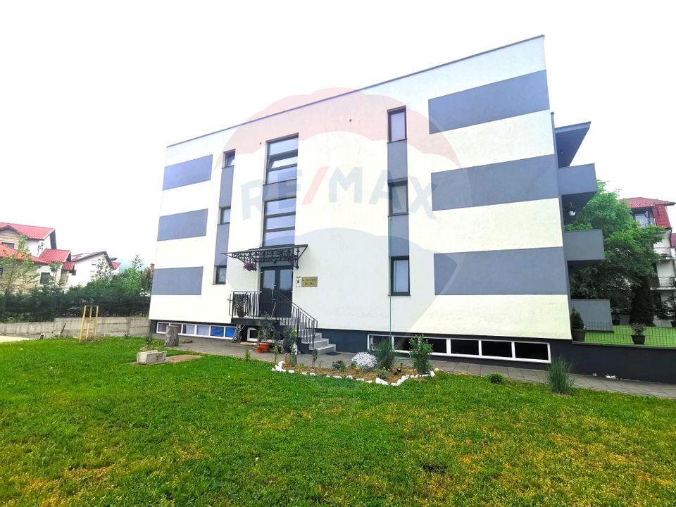 DE VÂNZARE – Apartament 3 camere, decomandat, Str. Victoriei