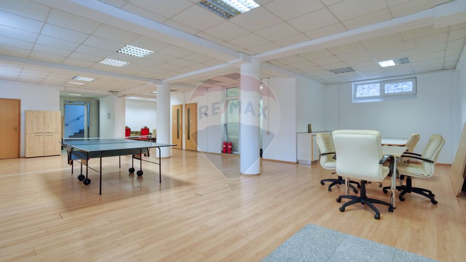 380sq.m Office Space for rent, Central area