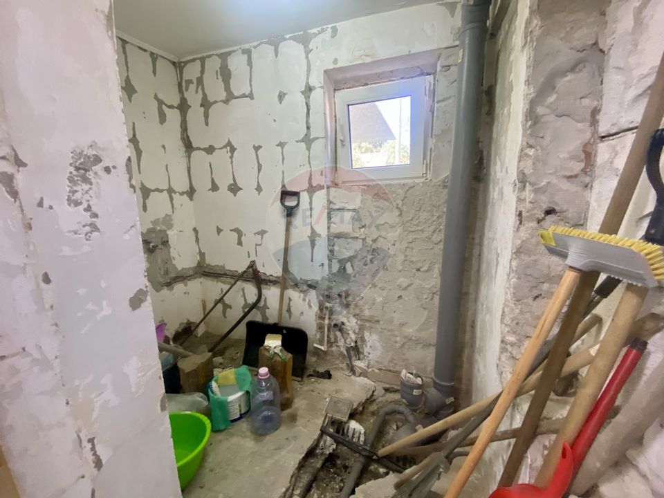 Vilă cu farmec istoric în Bușteni, pensiune sau locuință de vacanță!