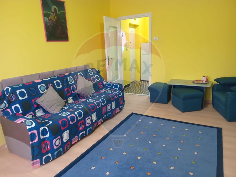 Apartament 1 CAMERA  în zona Podgoria