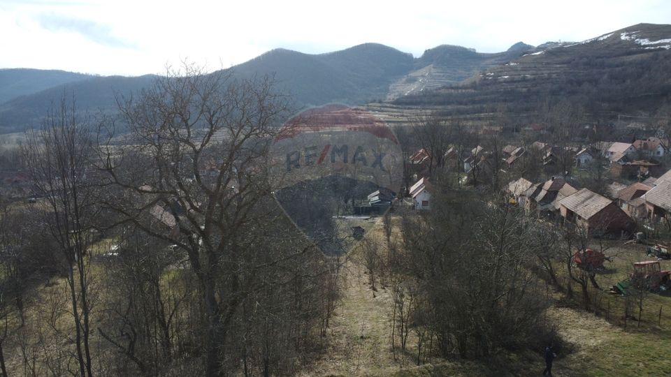 Teren intravilan 1.271 mp – Izvoarele, jud. Alba