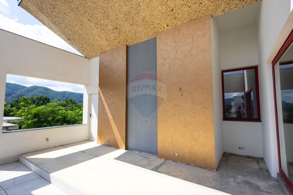 Vilă cu piscină de vanzare  – Bistrița