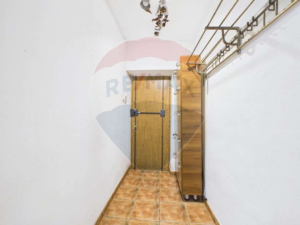 De vanzare | Apartament 4 camere pe Stefan cel Mare, Bucuresti