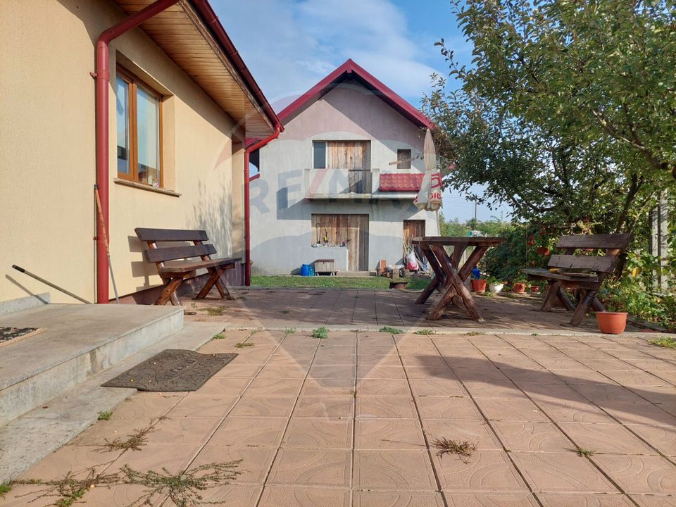 Casa de vanzare in Sarata jud. Bacau