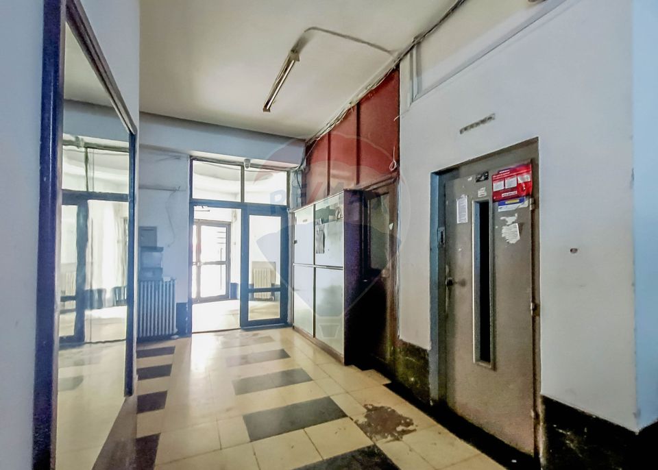 Vanzare Apartament 3 Camere, 2 Balcoane+2 Boxe, Universitate-P. Romana