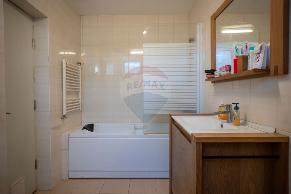 Casă / Vila de Vanzare