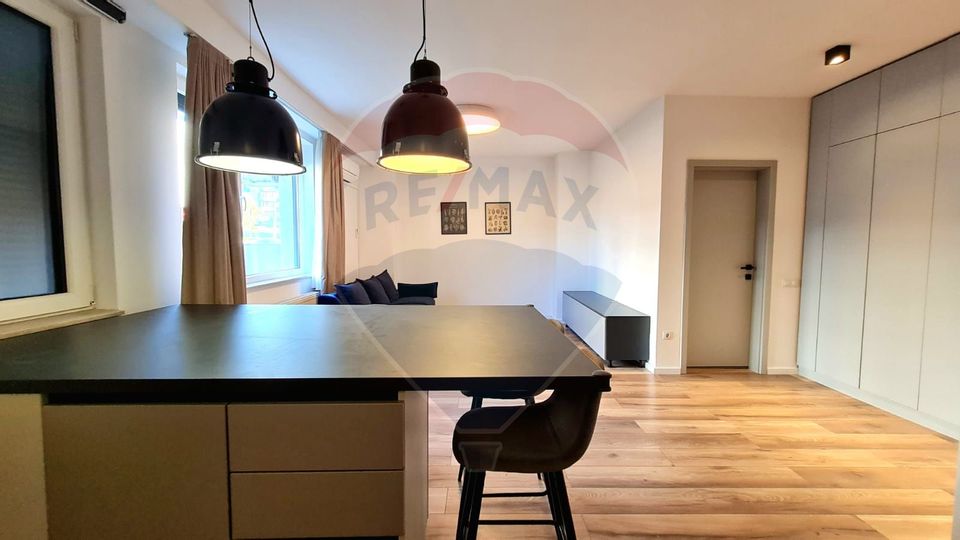 Apartament de lux cu 2 camere de închiriat în zona Sopor