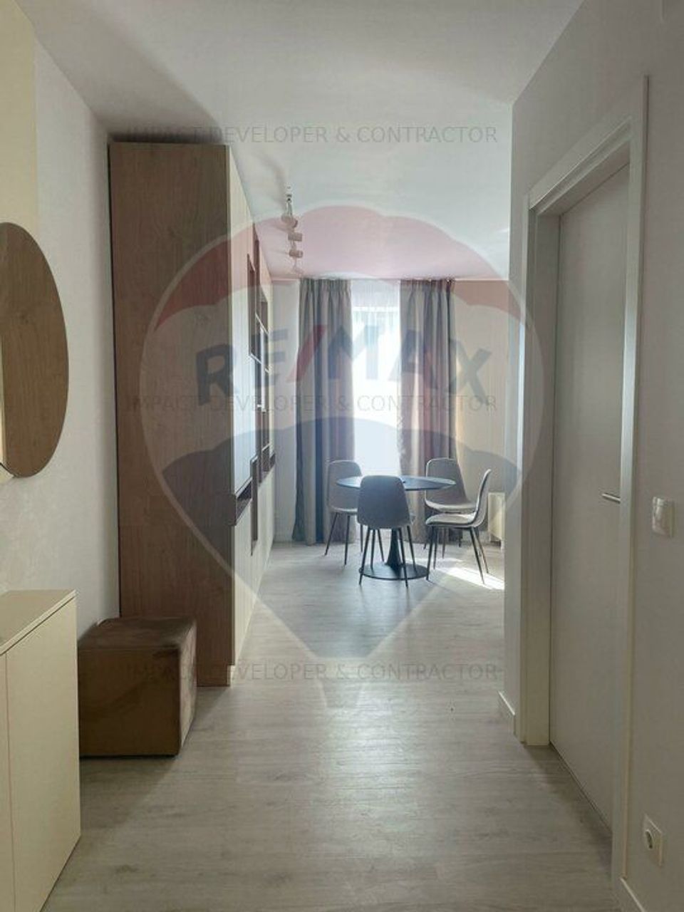 Apartament cu trei camere in zona Baneasa