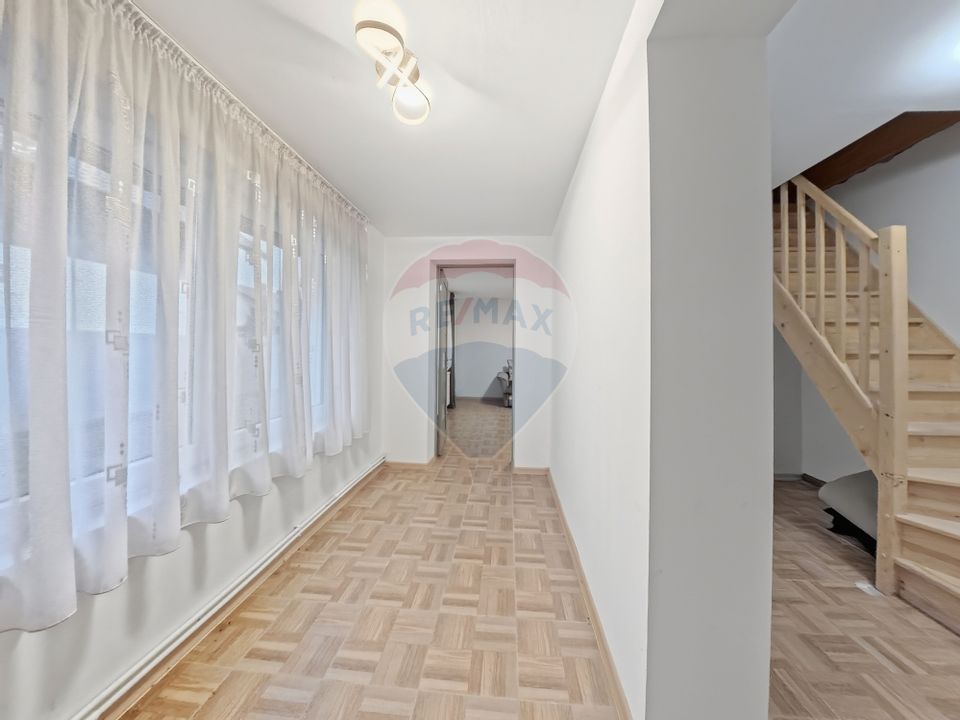 5 room House / Villa for sale