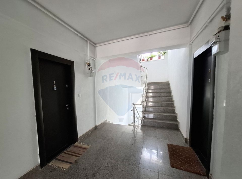 Apartament Parter cu 140mp curte proprie Straulesti