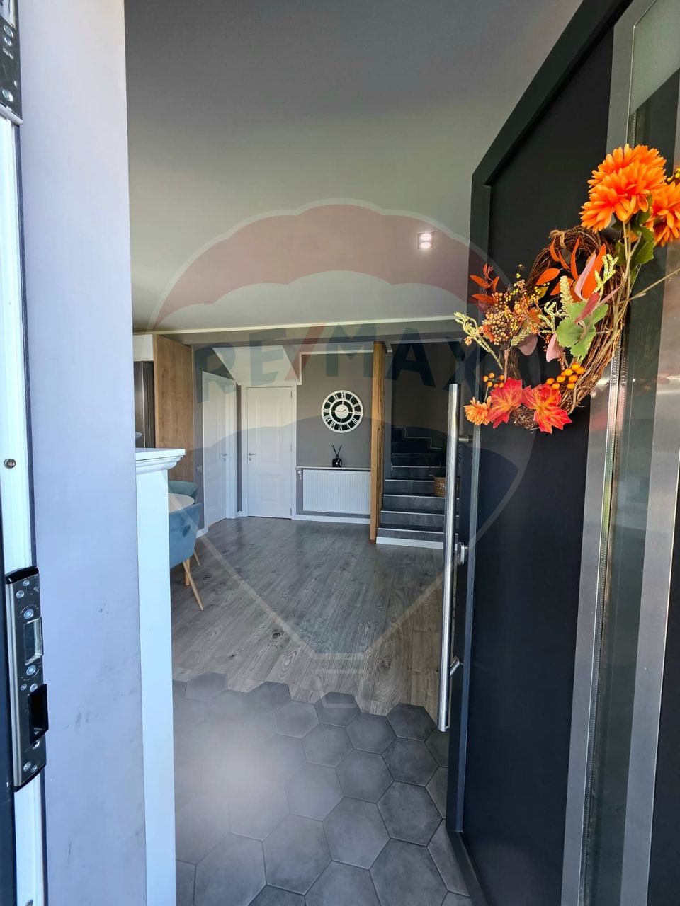 Casa noua Strada Aviatorilor Medias