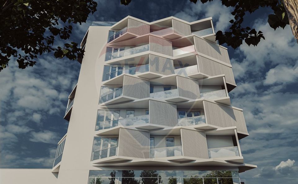 DE VANZARE apartament cu 3 camere nou ,central ,Piata Salajanca