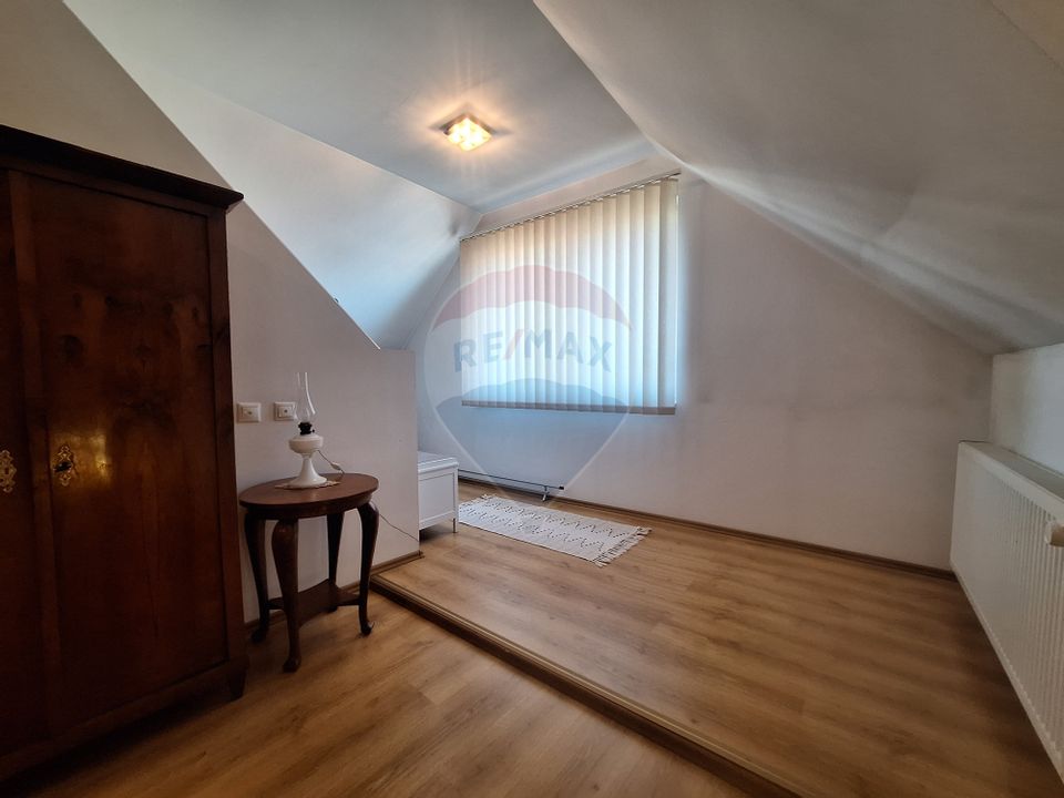 Vilă moderna cu gradina frumoasa, in zona Trei Stejari