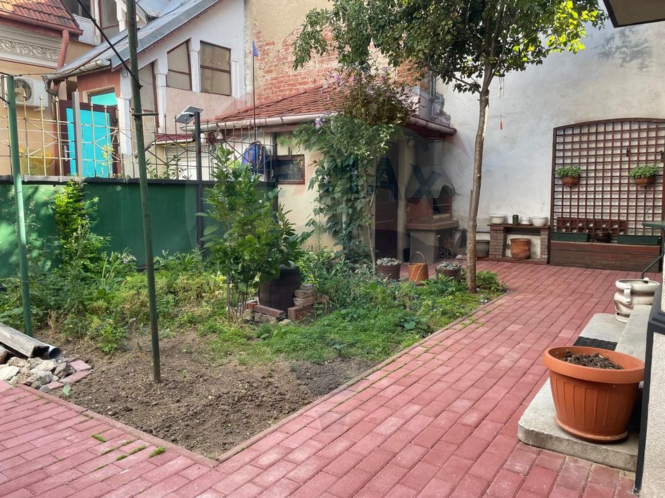 Vila de vanzare cu etaj Calea Calarasi Delea Veche