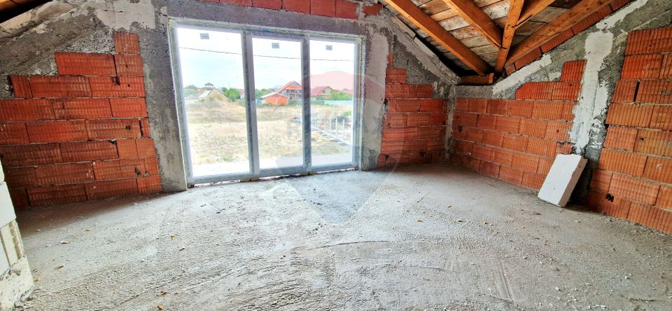 4 room House / Villa for sale