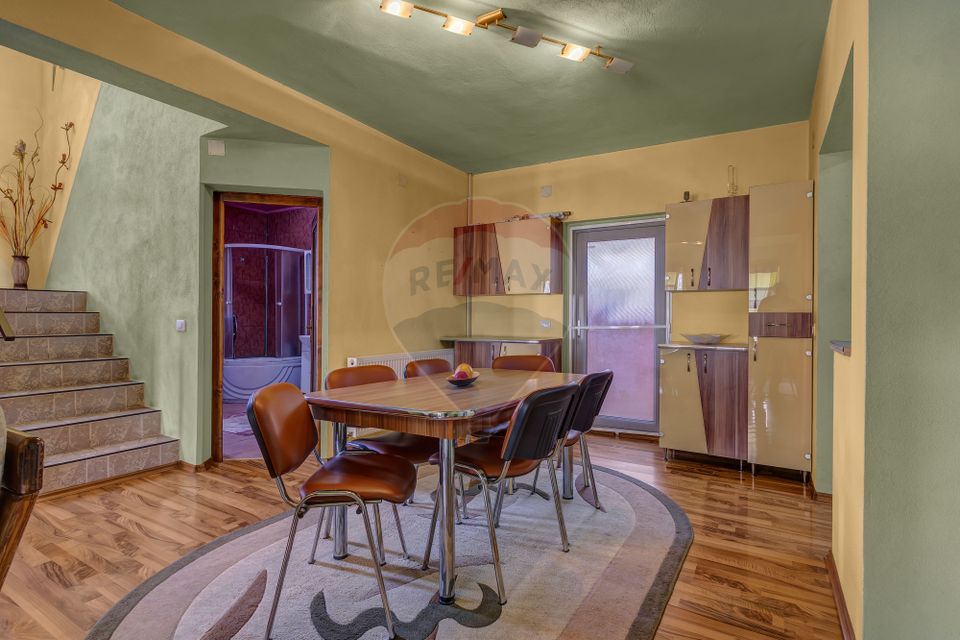 8 room House / Villa for sale, Ultracentral area