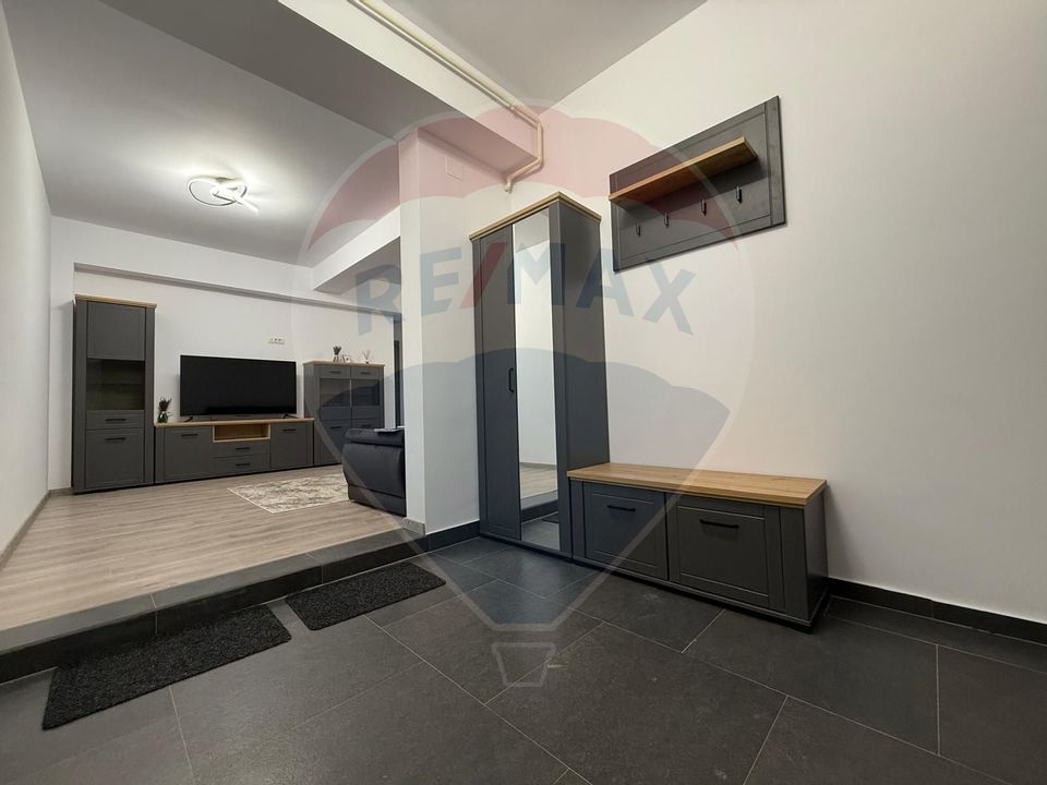 Apartament cu 2 camere de închiriat în zona Faleza Nord