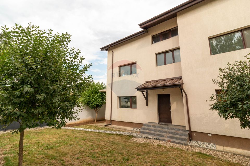 Vila deosebita P+1+M de vanzare Pantelimon - Padurea Cernica