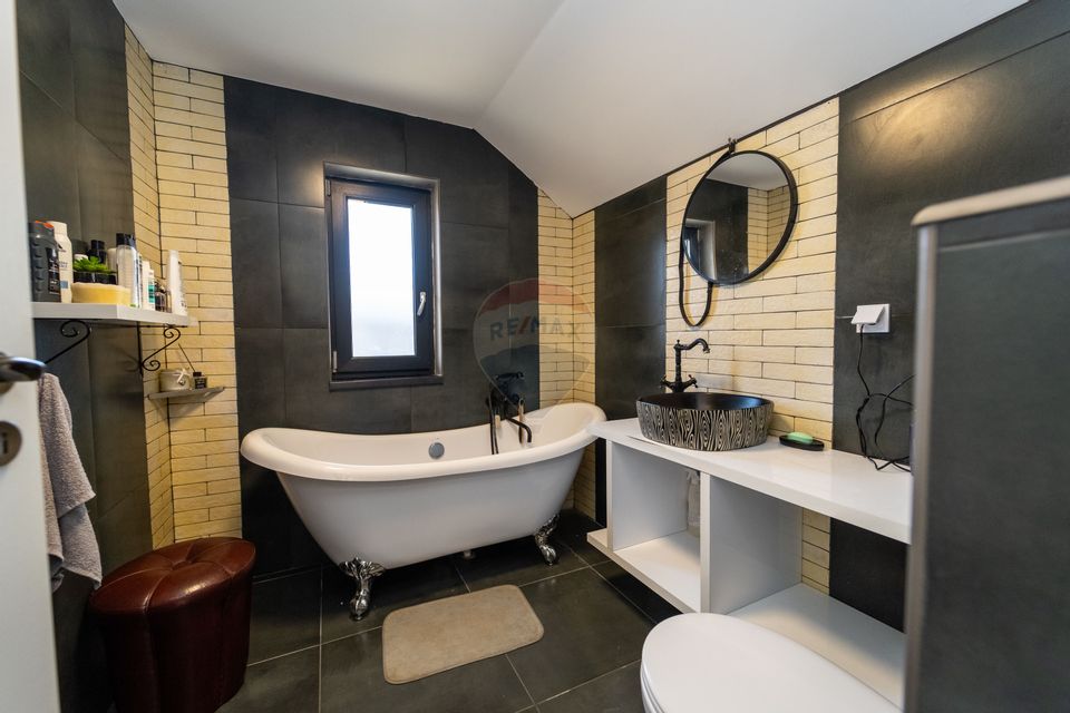 Comision 0%! | Proprietate cu terasa, semineu | 400 mp teren, Izvor!