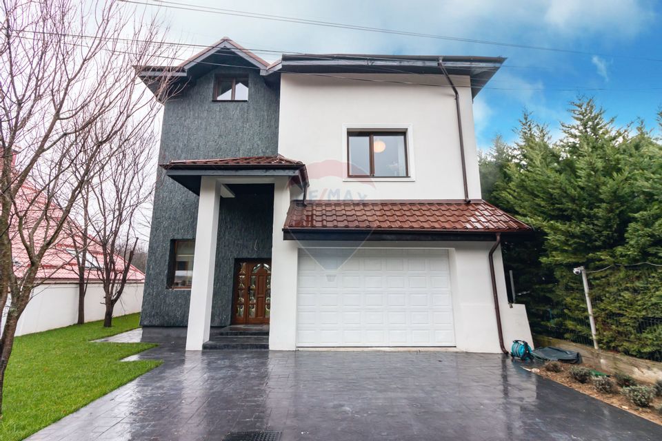 Casă / Vilă de vanzare in Snagov, langa padure, lac la 800 m, centru