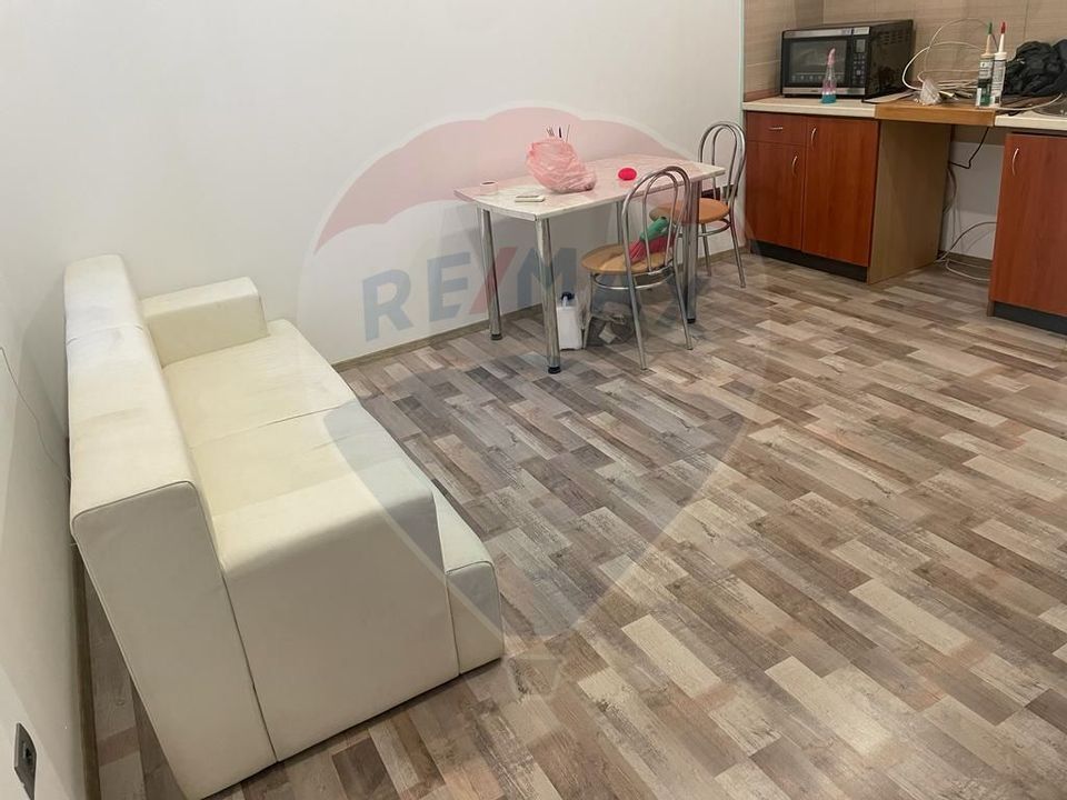 Apartament cu 1 camere de vânzare în zona Central