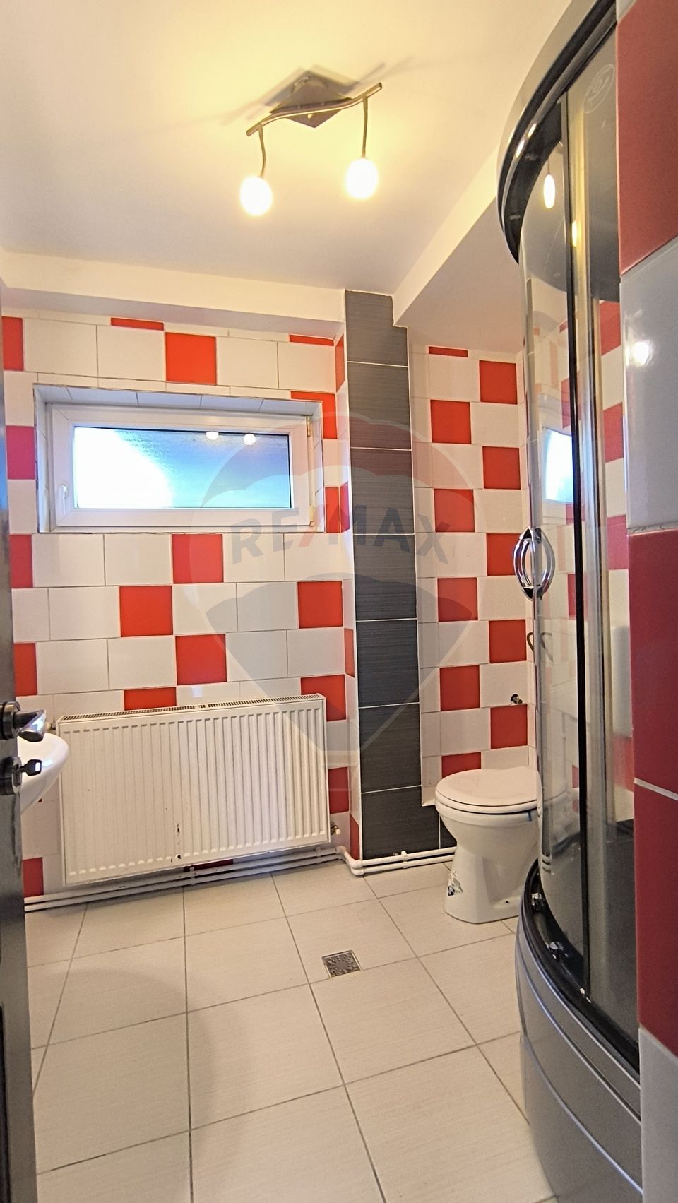 Apartament 3 camere de inchiriat în zona Dambul Rotund