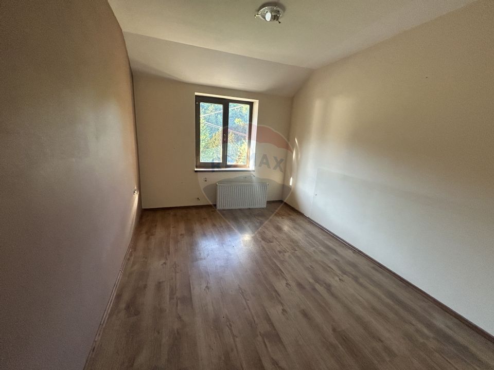 Hotel / Pensiune cu 30 camere de vânzare în zona Nord