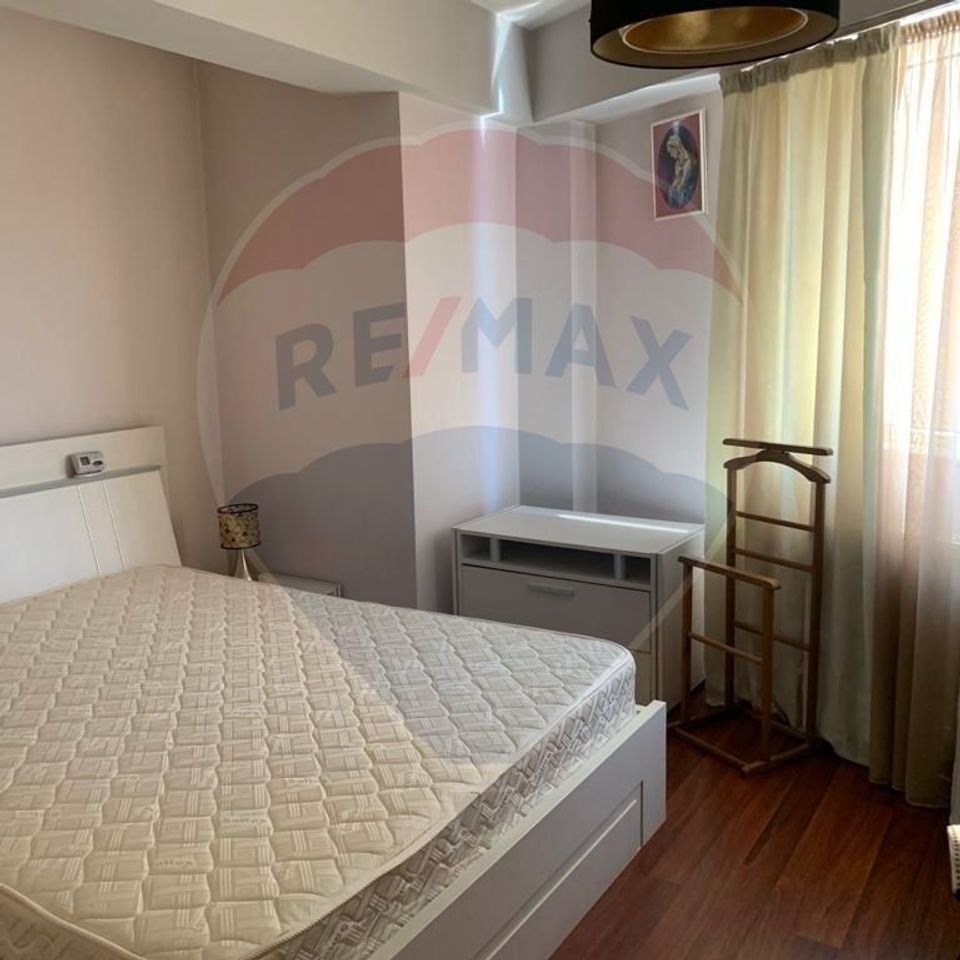 Apartament cu 3 camere de inchiriat in bloc nou