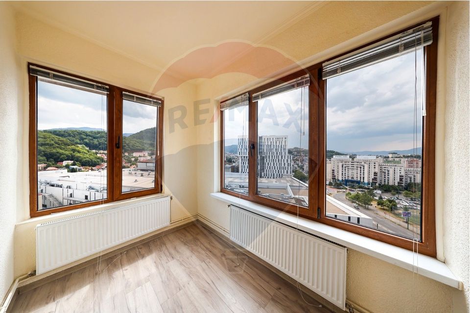 Apartament cu 4 camere, mobilat si utilat, Ultracentral!