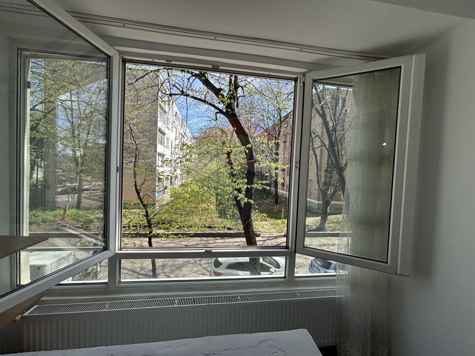 Apartament cu 2 camere de vânzare în zona Drumul Taberei