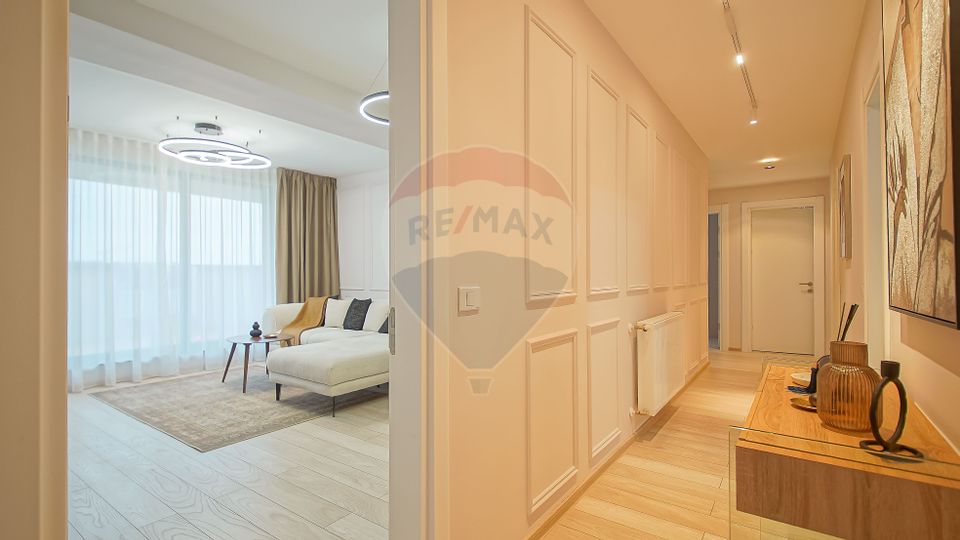 De inchiriat | Apartament 3 camere | Loc de parcare | Zona Tractorul