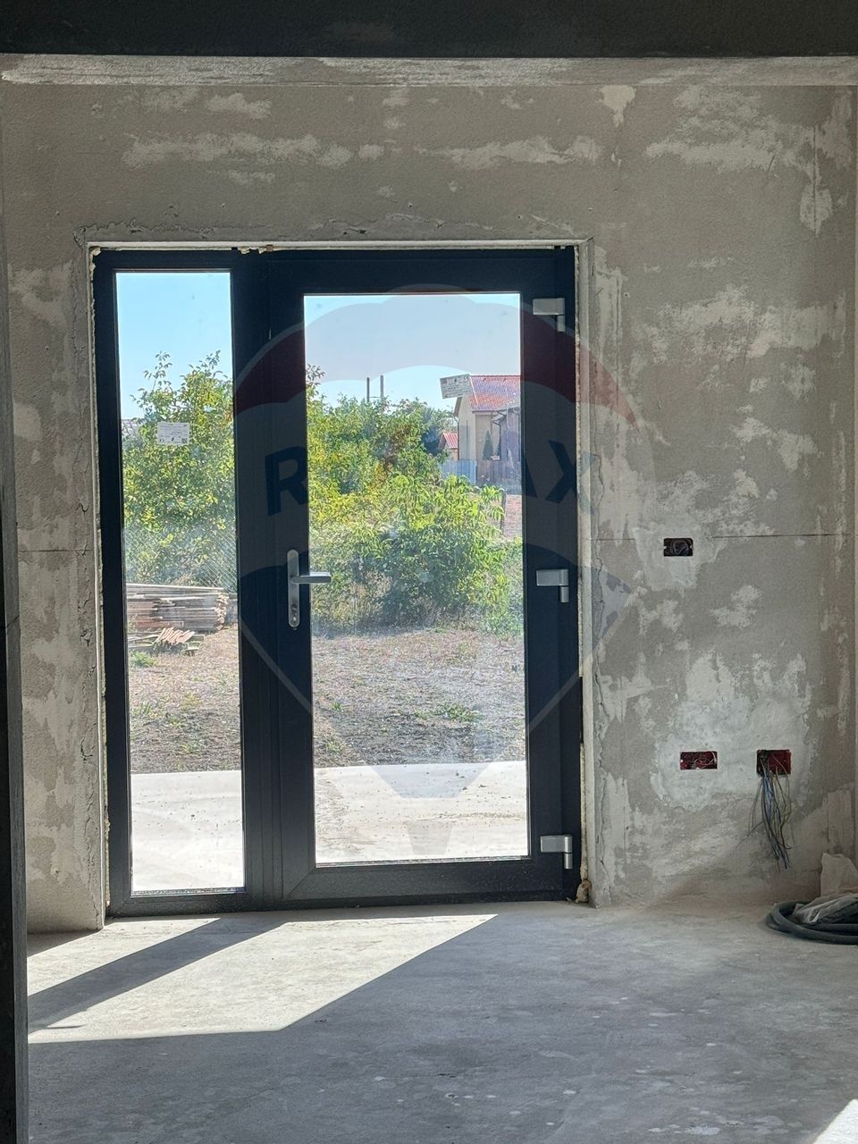 5 room House / Villa for sale, Est area