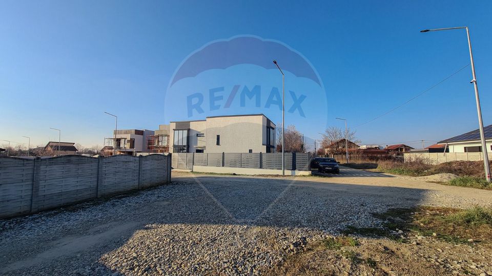 Casă / Vilă cu 5 camere de vânzare