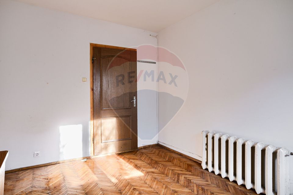 Apartament 3 camere de vânzare parter, pe Calea Aurel Vlaicu