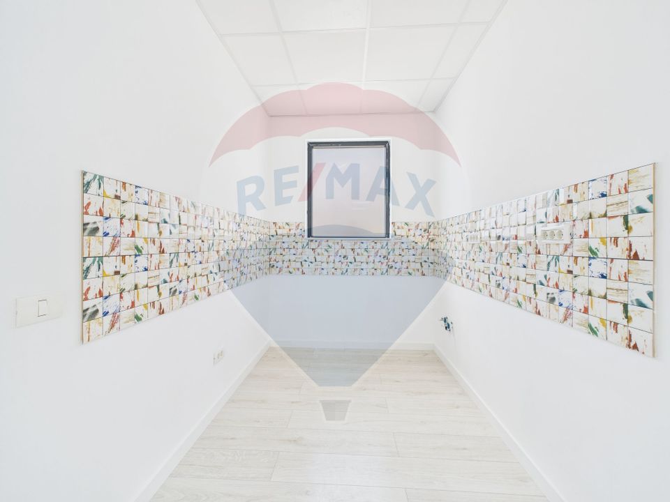 Hala spațiu industrial de vanzare