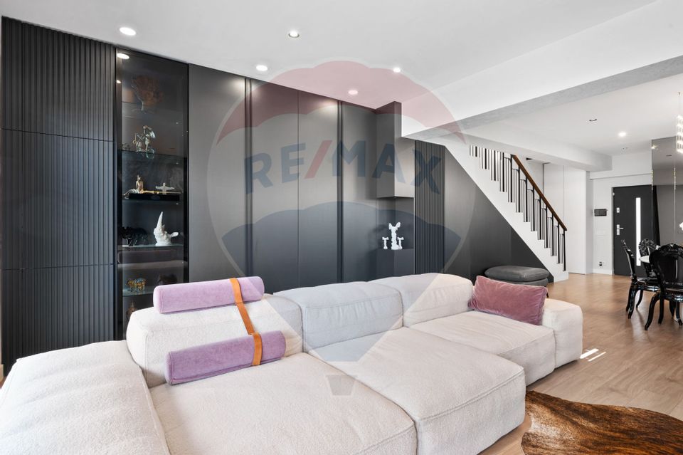 4 room villa for sale - gorgeous in Corbeanca/ Concept designer
