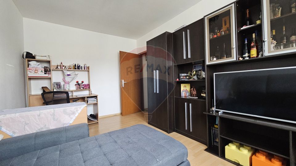 Apartament cu 2 camere de vânzare George Enescu, Suceava