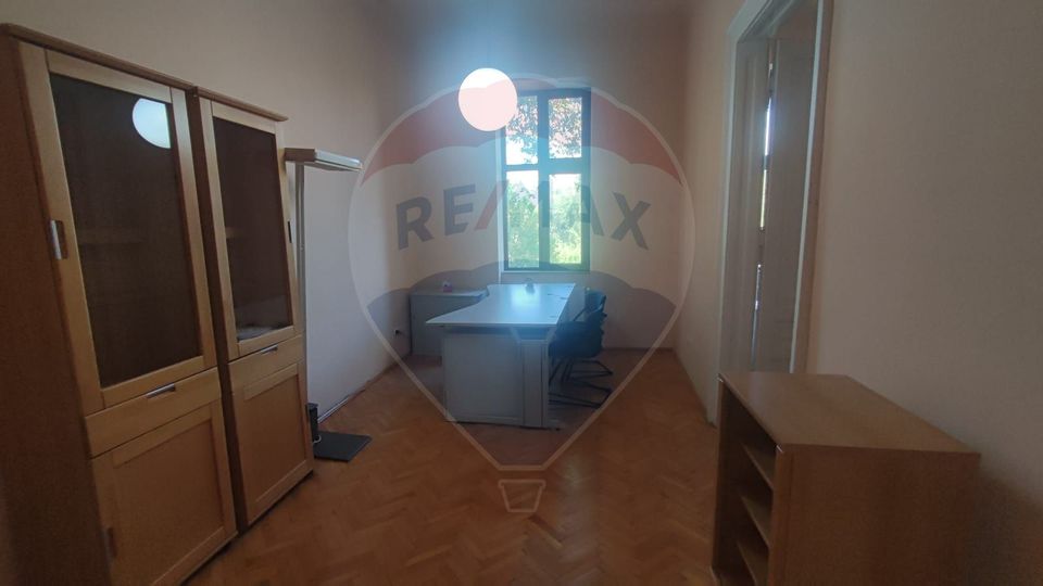 Spațiu birouri flexibil 130 mp de inchiriat zona Podul Intelectualilor