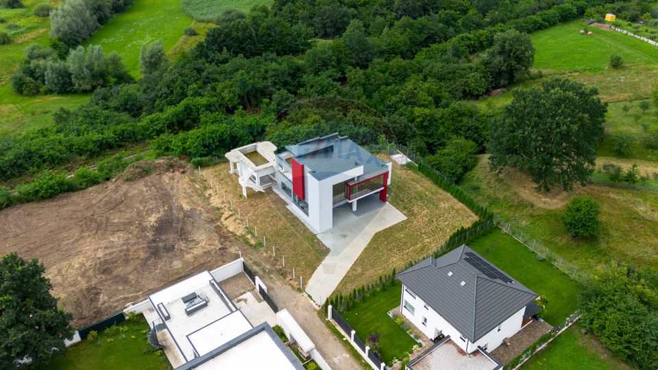 5 room House / Villa for sale