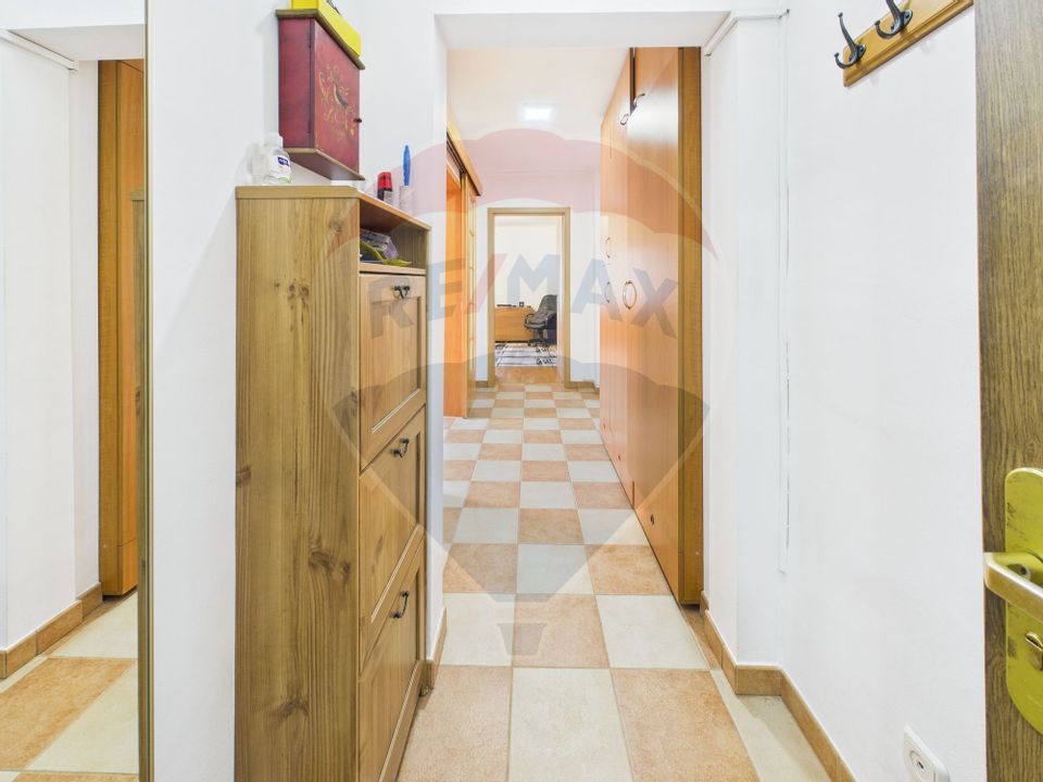 De vanzare Apartament 3 camere zona Octavian Goga-Nerva Traian