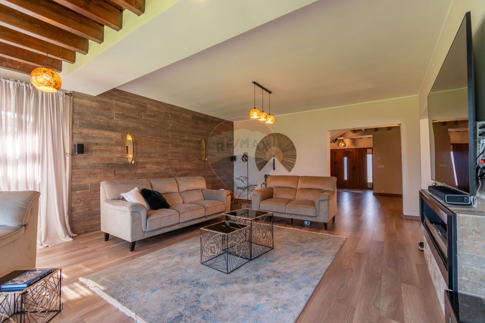 Proprietate exclusivista de vanzare: 2 case | 9 camere | 2000 mp teren