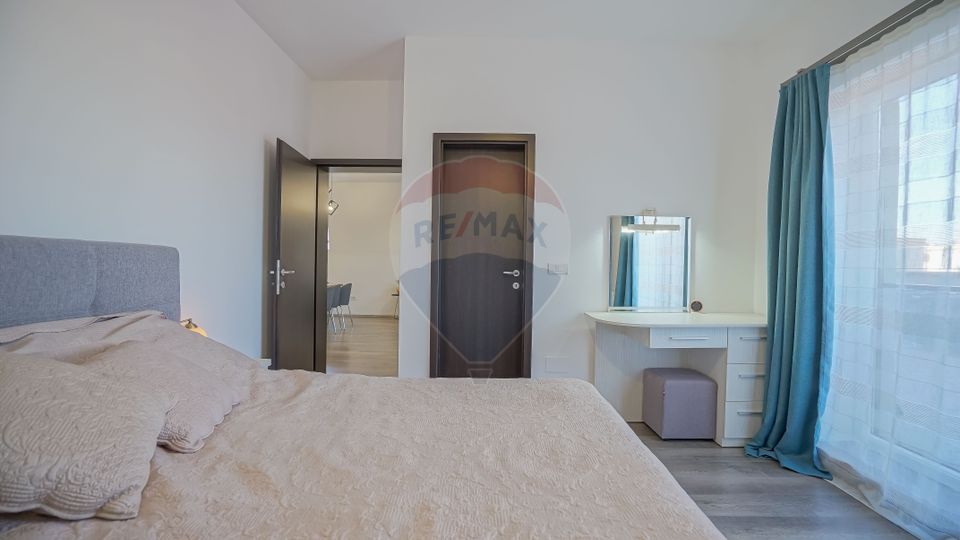 !! VANDUT !!  Apartament spațios, terasă proprie, Tractorul, Brașov