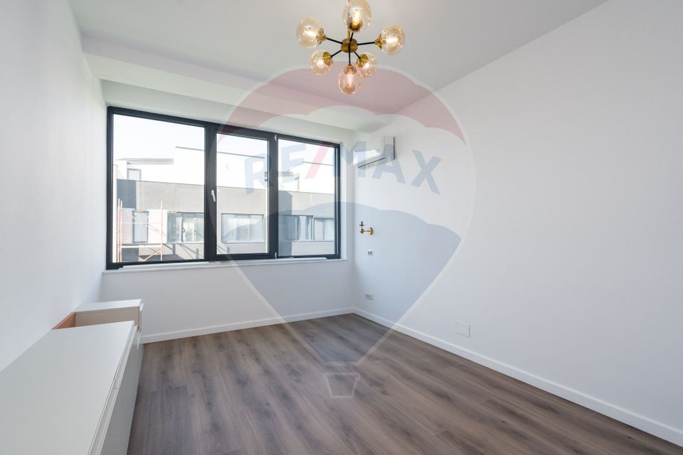 Casă / Vilă cu 5 camere de vânzare în zona Central