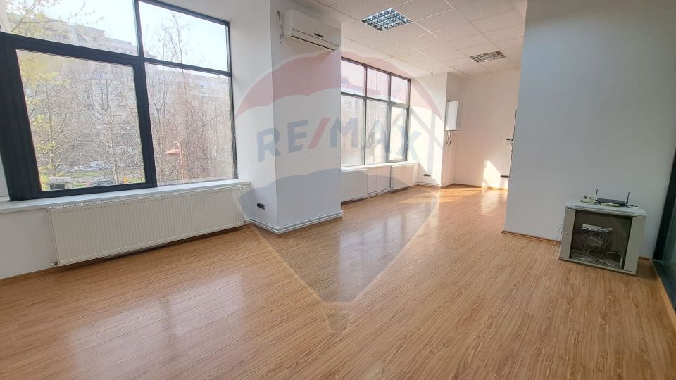 Central office space for rent 162 sqm in Unirii area