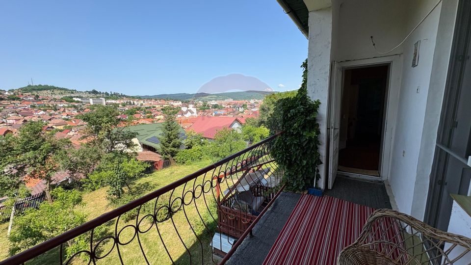 Casa intr-o locație cu panorama deosebita, in zona Mosnei