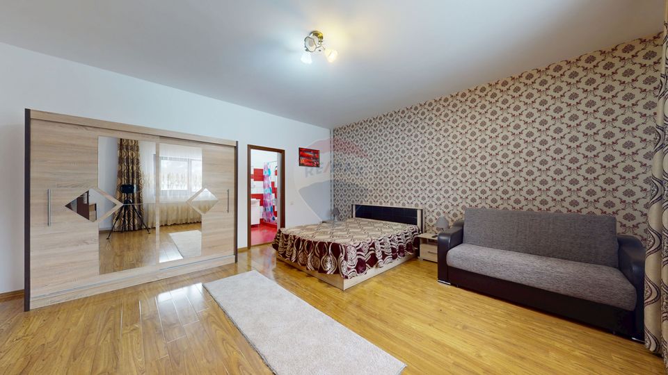 Casă de vacanță/Pensiune | Bran | 728 mp curte